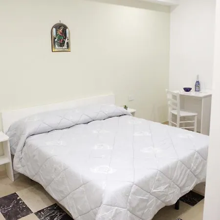 Erman House Bed & Breakfast *